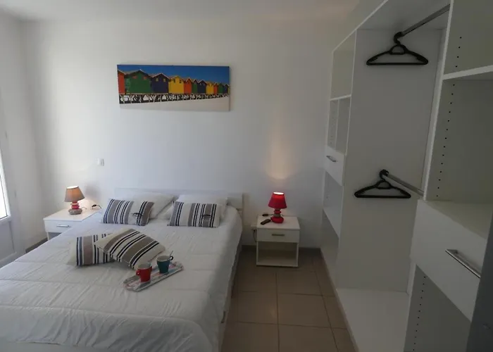 Moderne 6 Pers, Terrasse Et Parking à - Fr-1-540-277 * Notre-Dame-de-Monts