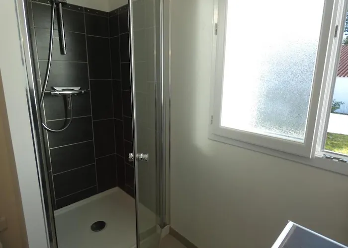 Moderne 6 Pers, Terrasse Et Parking à - Fr-1-540-277 Appartement